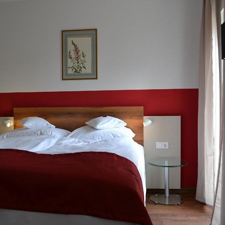 Hotel Vorderburg Шлиц Екстериор снимка